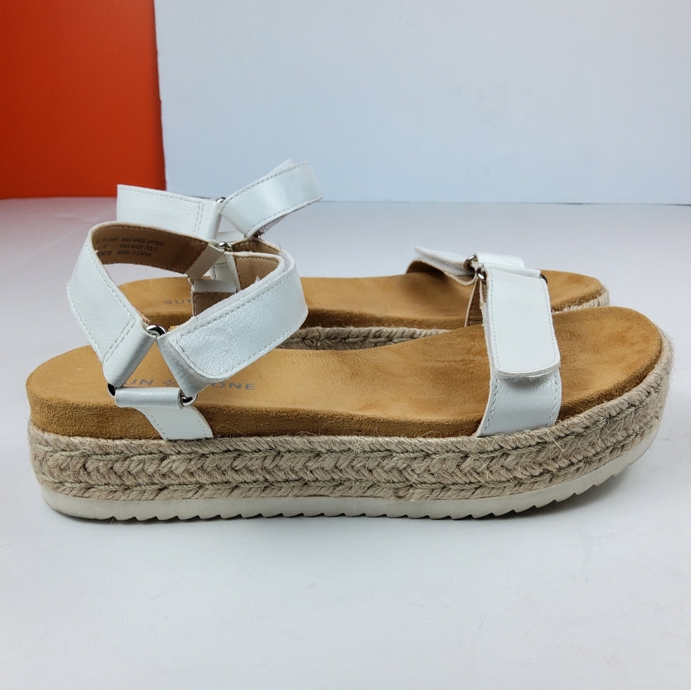 Sun Stone Women Wedge Ankle Strap Open Toe Sandal White 8.5M (lot 685)
